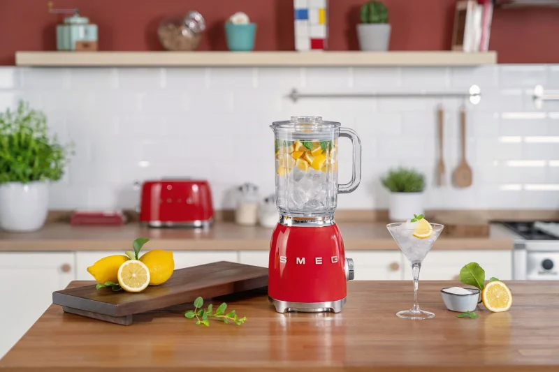 Блендери Блендер Smeg BLF03RDEU Червен